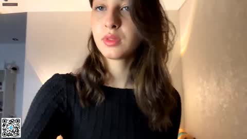 Emilia online show from 03.22.26