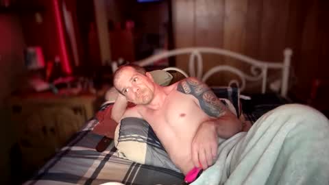 Snapshot of yourenotmytype69 chatting on 10.10.25 yourenotmytype69 online show from 10.10.25