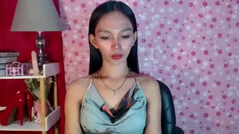 Snapshot of yourfavoratericcie chatting on 10.12.25 RICCIE MAE online show from 10.12.25