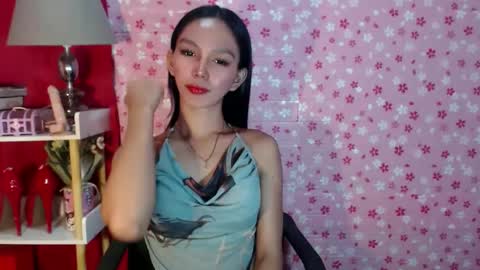 Snapshot of yourfavoratericcie chatting on 10.15.25 RICCIE MAE online show from 10.15.25