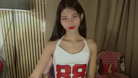 Vivian online show from 02.08.26