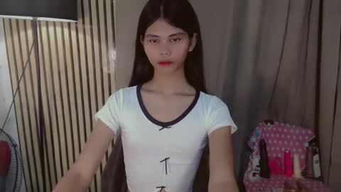 Vivian online show from 02.12.26