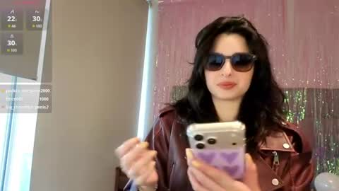 Snapshot of yourfreakygirl chatting on 07.24.26 Helena online show from 07.24.26