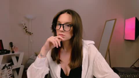 Chloe online show from 01.24.25