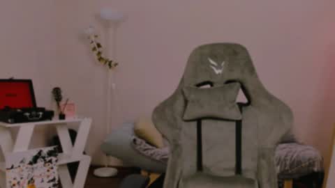 Chloe online show from 01.30.25