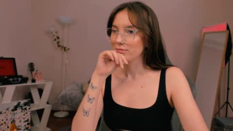 Chloe online show from 02.02.25