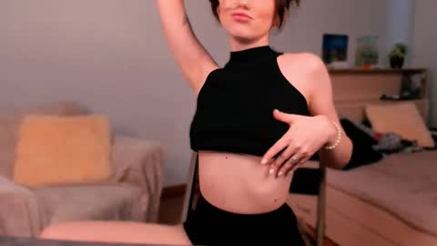 Chloe online show from 02.16.25