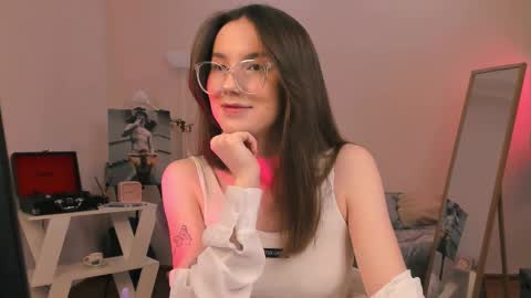 Chloe online show from 02.18.25