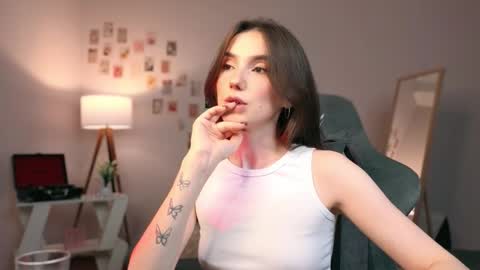 Chloe online show from 09.11.25