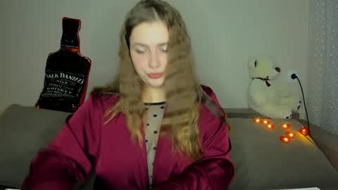 Snapshot of yourgem__ chatting on 02.19.25 yourgem__ online show from 02.19.25