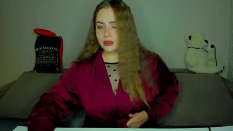 Snapshot of yourgem__ chatting on 09.08.25 yourgem__ online show from 09.08.25