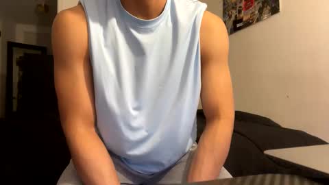 Snapshot of yourguuy21 chatting on 11.23.25 yourguuy21 online show from 11.23.25