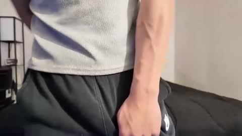 Snapshot of yourguuy21 chatting on 01.11.26 yourguuy21 online show from 01.11.26