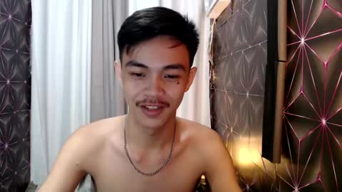 Snapshot of yourguy_josh23 chatting on 01.21.25 Josh online show from 01.21.25