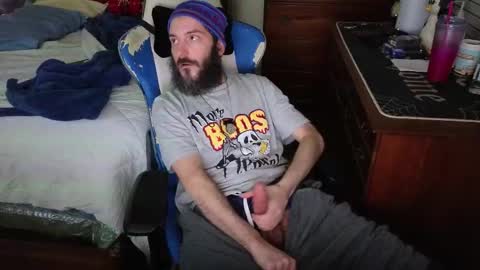 Snapshot of yourhighnessthis9inch chatting on 12.18.25 Sh online show from 12.18.25