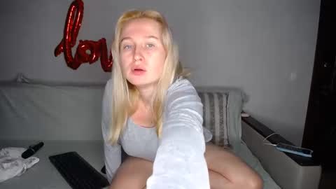 Iamyourdream online show from 02.16.25