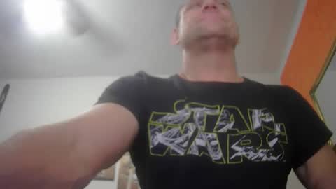 Snapshot of yourhusband987 chatting on 10.27.25 yourhusband987 online show from 10.27.25