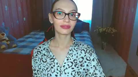 Snapshot of yourladysunshine chatting on 06.20.26 Ksyusha online show from 06.20.26