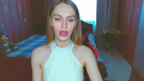 Snapshot of yourladysunshine chatting on 06.21.26 Ksyusha online show from 06.21.26