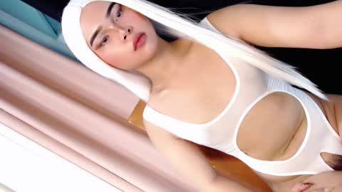 yourlove_dannica online show from 03.08.26