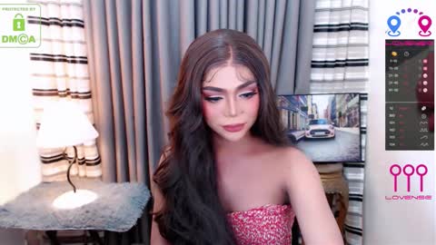 Snapshot of yourloveable chatting on 10.01.25 CHARLOTTE online show from 10.01.25