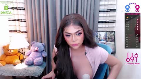 Snapshot of yourloveable chatting on 10.08.25 CHARLOTTE online show from 10.08.25