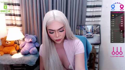 Snapshot of yourloveable chatting on 10.13.25 CHARLOTTE online show from 10.13.25