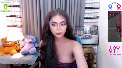 Snapshot of yourloveable chatting on 10.15.25 CHARLOTTE online show from 10.15.25