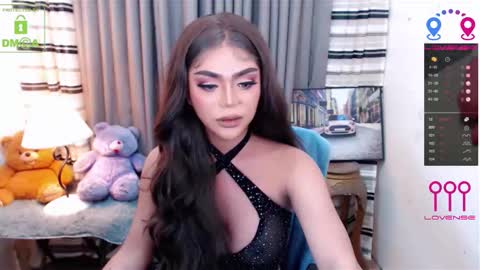 Snapshot of yourloveable chatting on 10.17.25 CHARLOTTE online show from 10.17.25