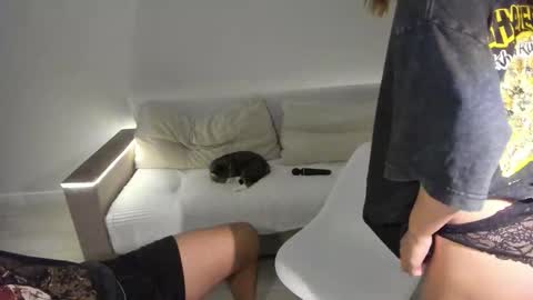 AJ online show from 03.12.26