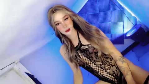 Snapshot of yourlovemaria chatting on 02.25.25 Maria online show from 02.25.25