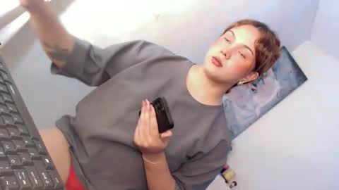 Snapshot of yourlovingpearl chatting on 03.10.26 PEARL online show from 03.10.26