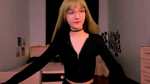 my name is Liana ntmu  online show from 12.03.24