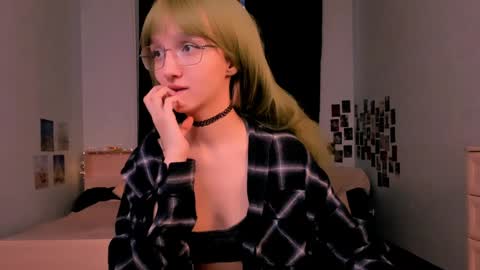 my name is Liana ntmu  online show from 12.03.24