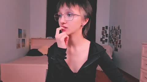 my name is Liana ntmu  online show from 12.16.24