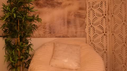 Snapshot of yourmidnightcoffee chatting on 02.11.26 Sarah online show from 02.11.26