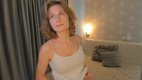 Snapshot of yourmuseee chatting on 02.06.26 Sonya online show from 02.06.26