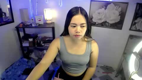 Snapshot of yourmy_sunshine chatting on 06.04.26 yourmy_sunshine online show from 06.04.26