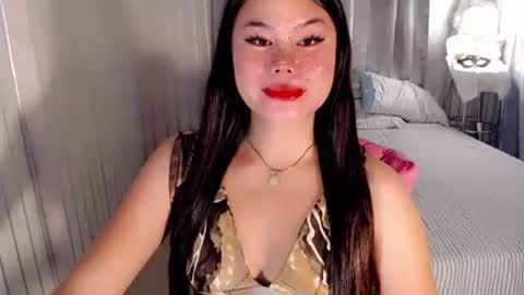 Snapshot of yournaughtyprincess16 chatting on 10.01.25 ALPHA DOM. QUEEN JASMINE online show from 10.01.25