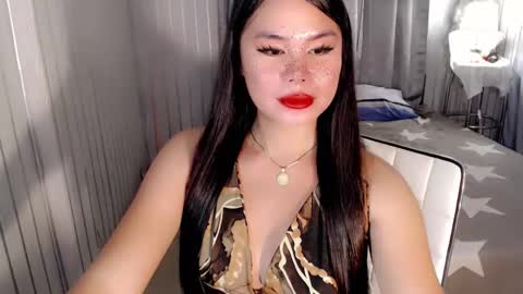 Snapshot of yournaughtyprincess16 chatting on 10.11.25 ALPHA DOM. QUEEN JASMINE online show from 10.11.25