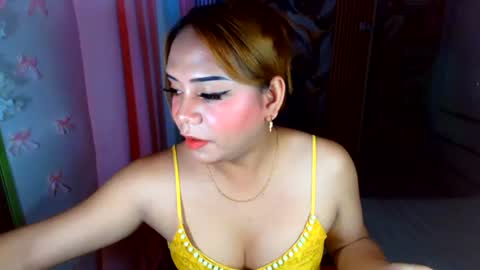 Snapshot of yourqueen_kaye chatting on 07.08.26 kaye online show from 07.08.26