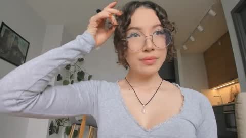 Snapshot of yours_meyy chatting on 02.26.26 youre meyy online show from 02.26.26