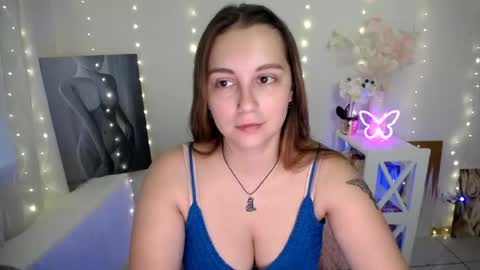 Snapshot of yours_piece_of_happiness_ chatting on 07.16.26 Happy online show from 07.16.26