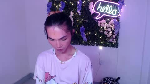    online show from 01.02.25