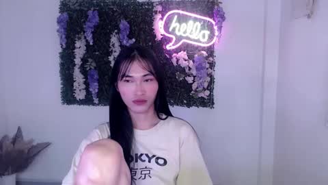    online show from 03.04.25