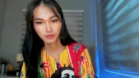    online show from 09.10.25