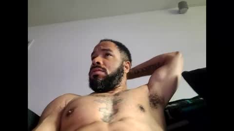 Snapshot of yoursexydaddy79 chatting on 11.03.25 mother fucker online show from 11.03.25