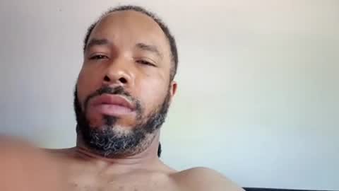 yoursexydaddy8181 online show from 06.13.26