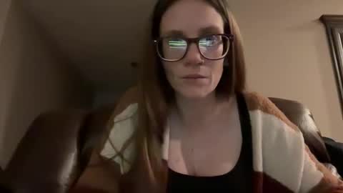 yourstrulylivy online show from 12.10.24