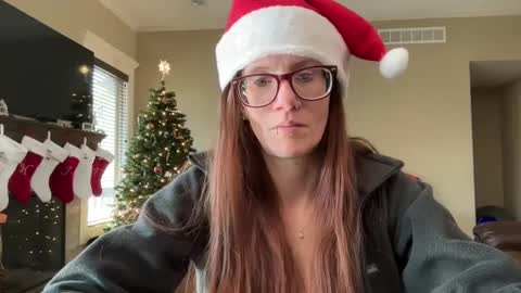 yourstrulylivy online show from 12.10.24